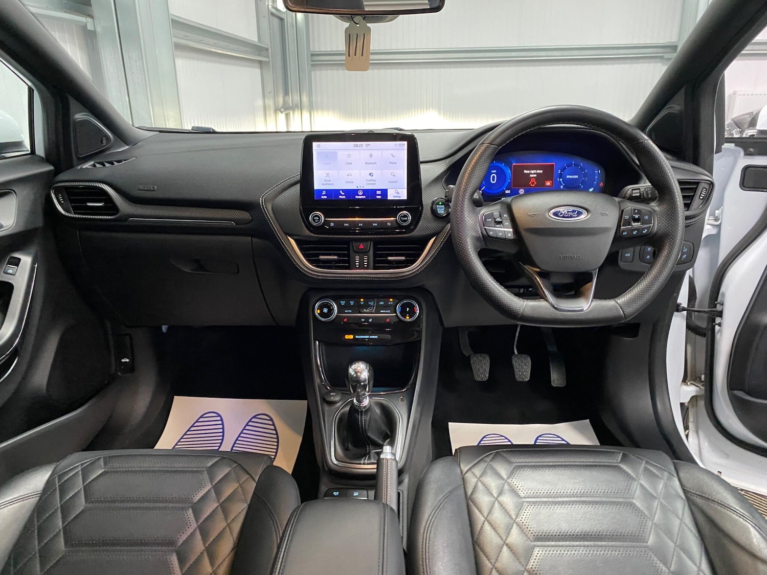 Vehicle 29