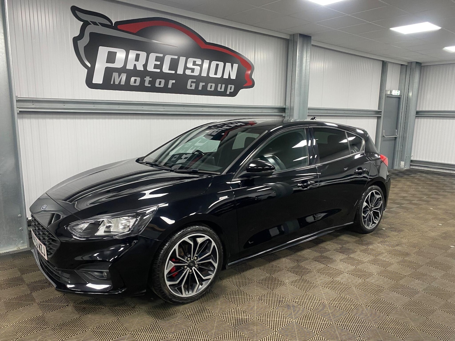 Used Ford Focus 2018 for sale - 76926033: Photo 4