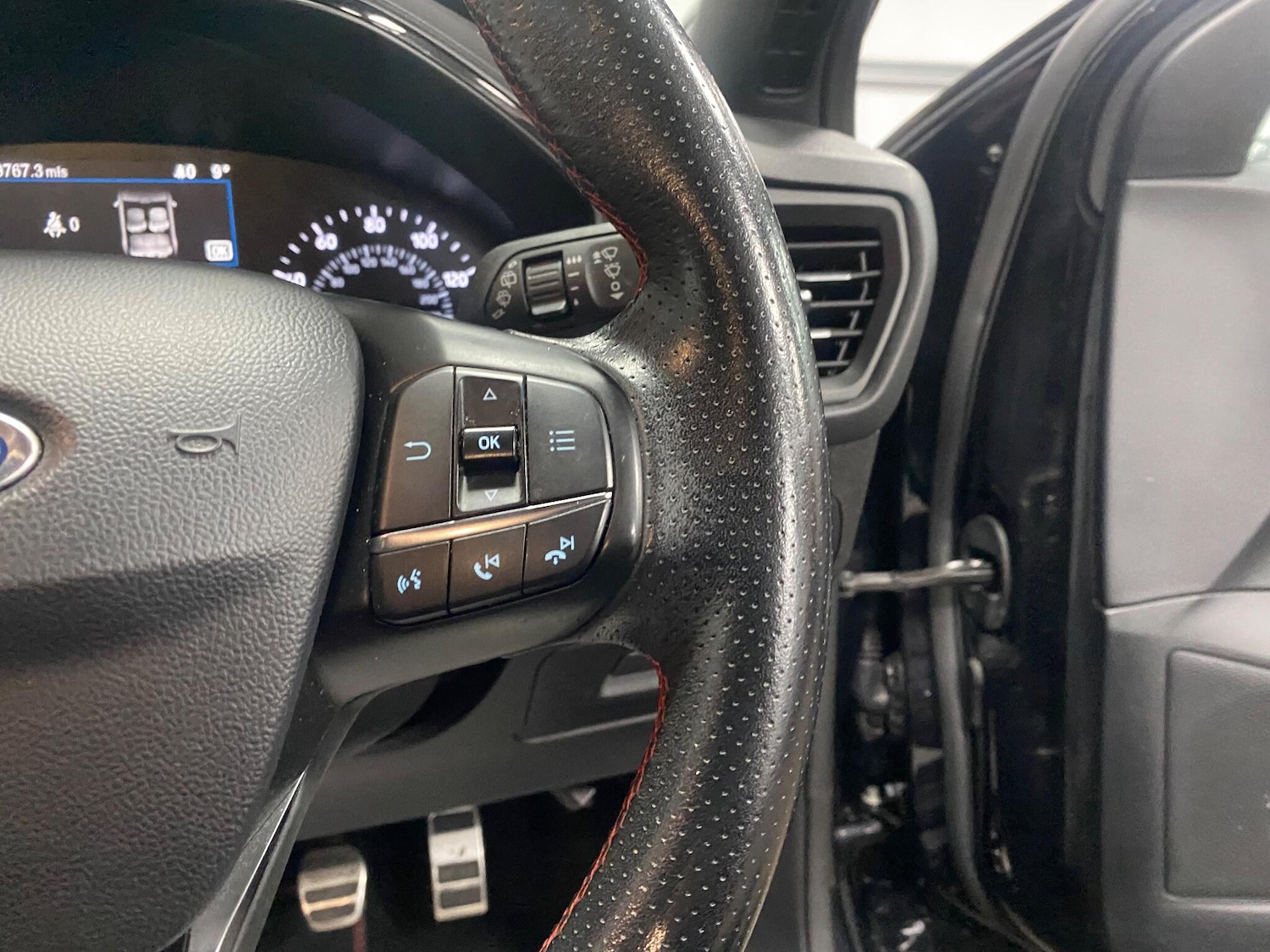 Used Ford Focus 2018 for sale - 76926033: Photo 42