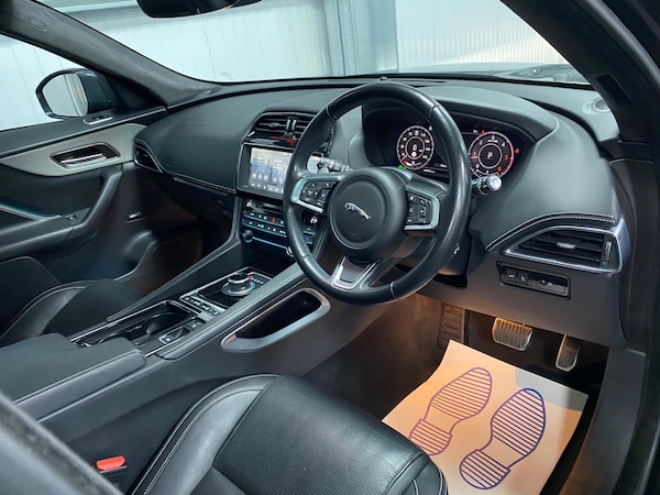 Used Jaguar F-Pace 2020 for sale - 76215310: Photo 33