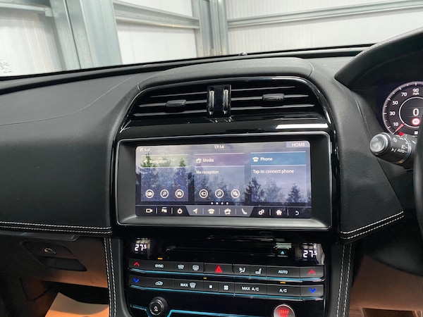 Used Jaguar F-Pace 2020 for sale - 76215310: Photo 41