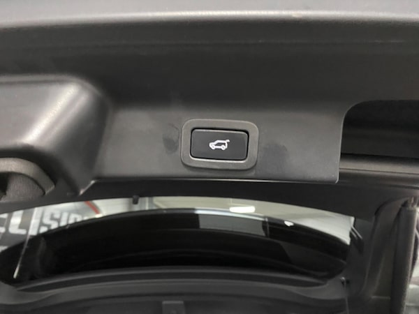 Used Jaguar F-Pace 2020 for sale - 76215310: Photo 43