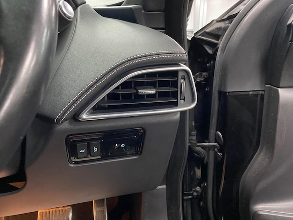 Used Jaguar F-Pace 2020 for sale - 76215310: Photo 44