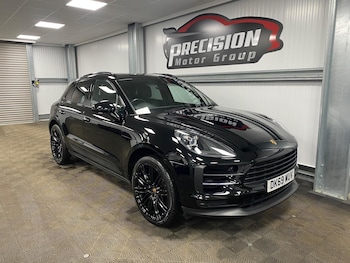 Used Porsche Macan 2019 for sale - 76942350: Photo