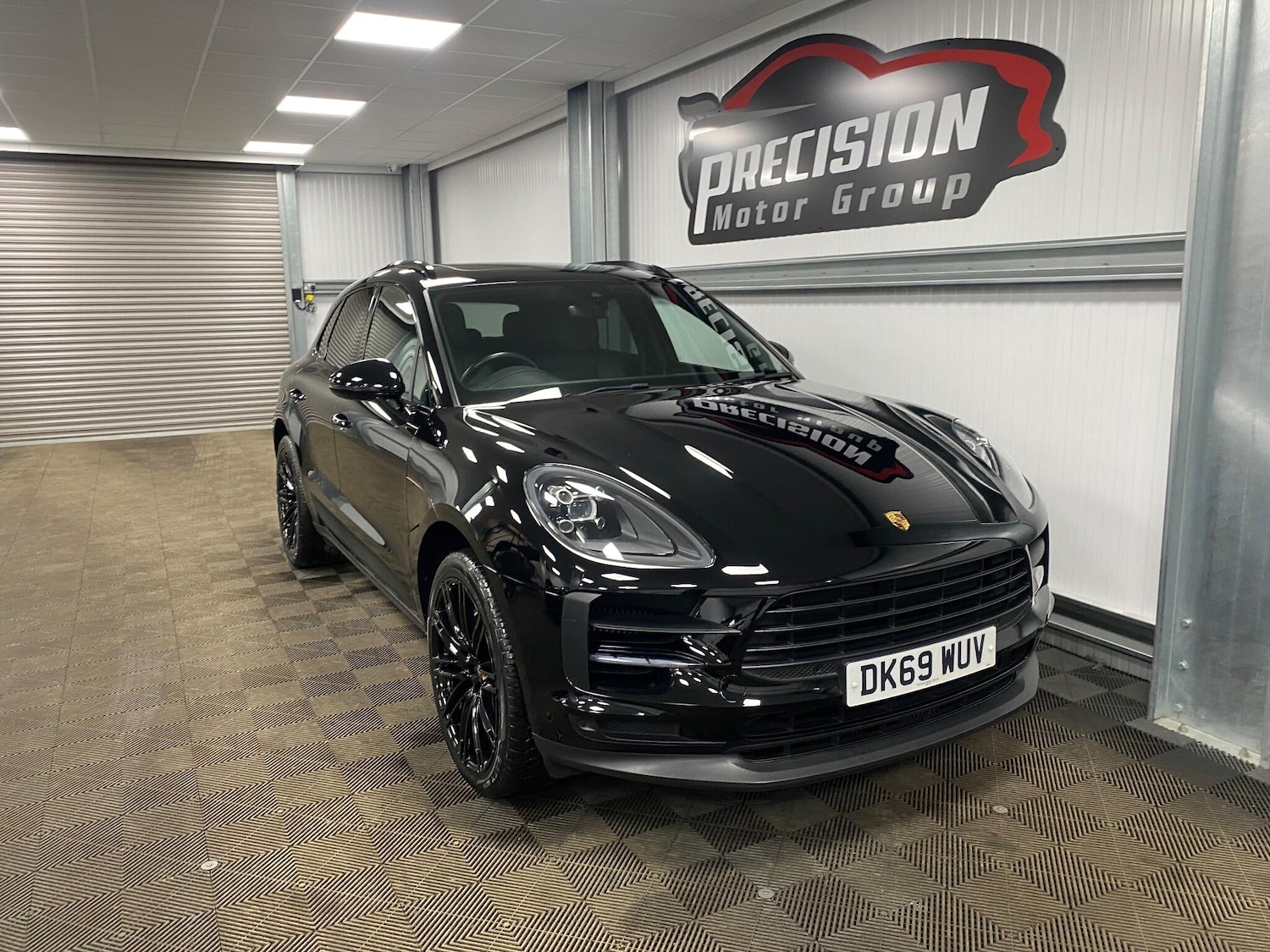 Used Porsche Macan 2019 for sale - 76942350: Photo 2