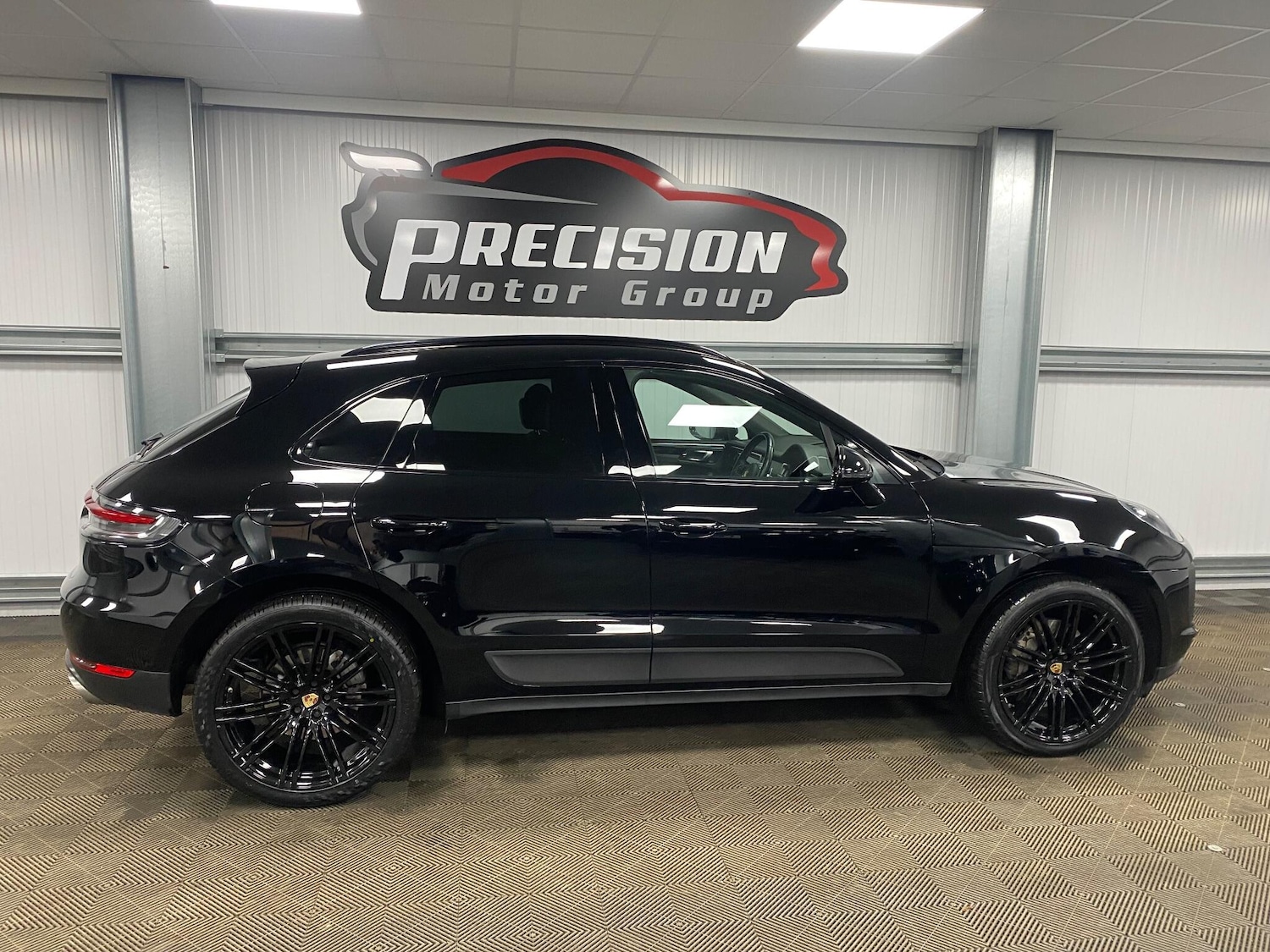 Used Porsche Macan 2019 for sale - 76942350: Photo 26