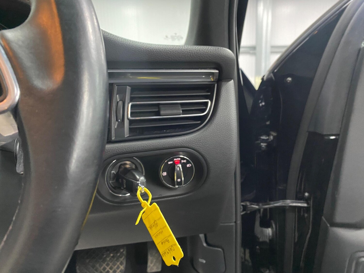 Used Porsche Macan 2019 for sale - 76942350: Photo 42