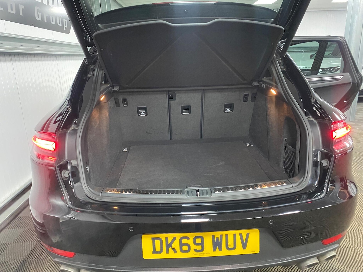 Used Porsche Macan 2019 for sale - 76942350: Photo 47