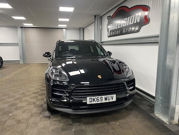 Used Porsche Macan 2019 for sale - 76942350: Photo