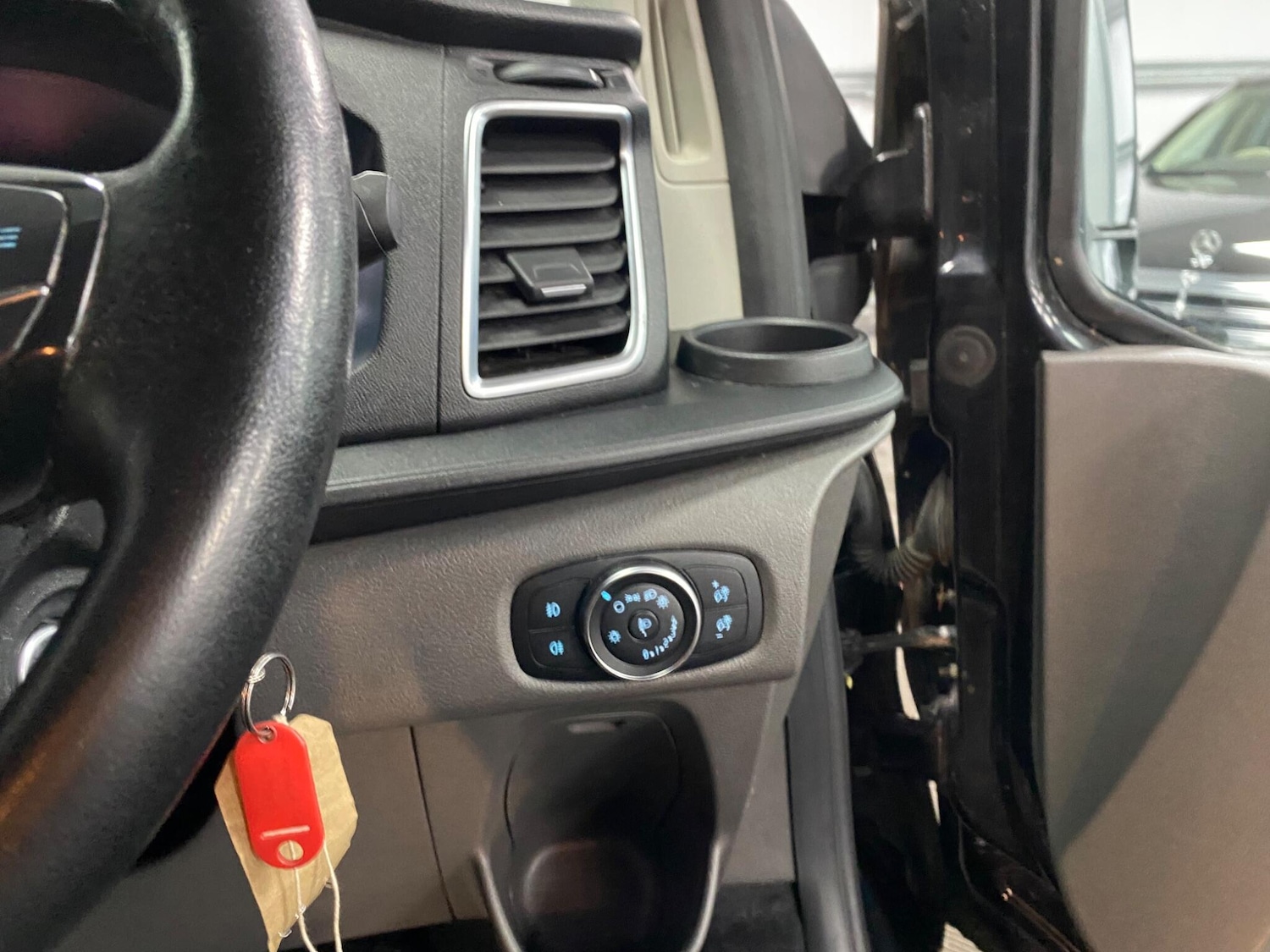 Used Ford Transit Custom 2020 for sale - 77103618: Photo 29