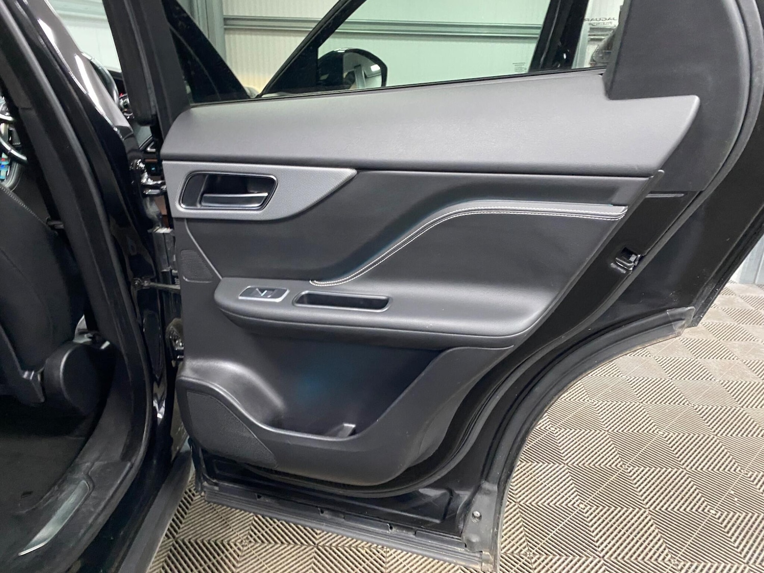 Used Jaguar F-Pace 2020 for sale - 76423558: Photo 44