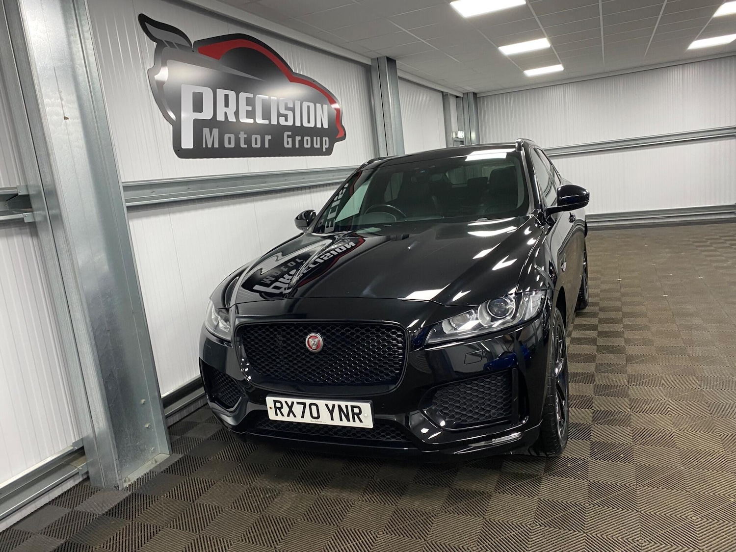 Used Jaguar F-Pace 2020 for sale - 76423558: Photo 6