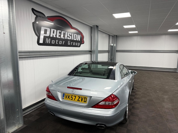 Used Mercedes-Benz SL 2007 for sale - 76175093: Photo 10