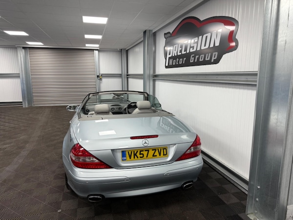 Used Mercedes-Benz SL 2007 for sale - 76175093: Photo 32