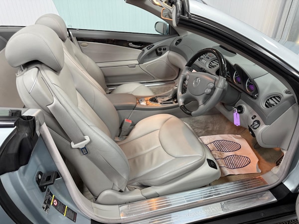 Used Mercedes-Benz SL 2007 for sale - 76175093: Photo 34