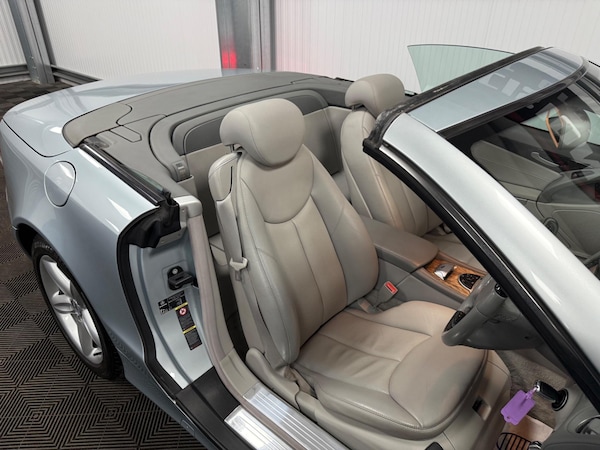 Used Mercedes-Benz SL 2007 for sale - 76175093: Photo 35