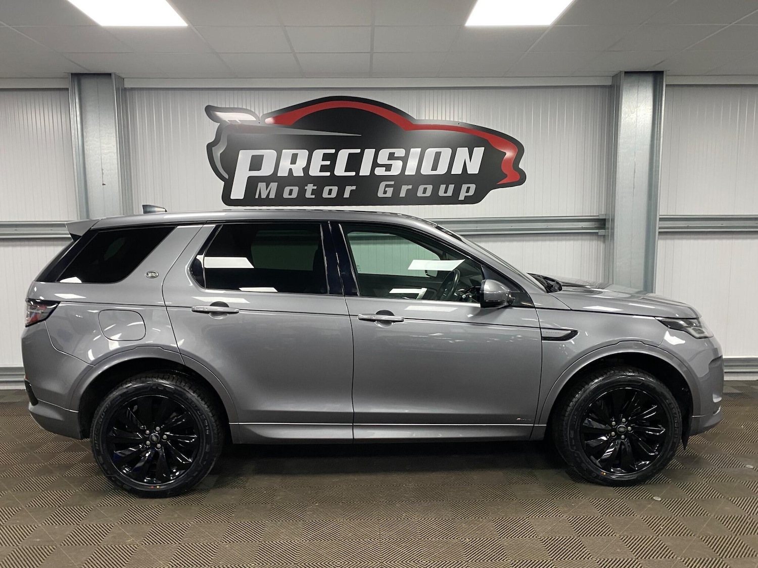 Used Land Rover Discovery Sport 2020 for sale - 76995237: Photo 32