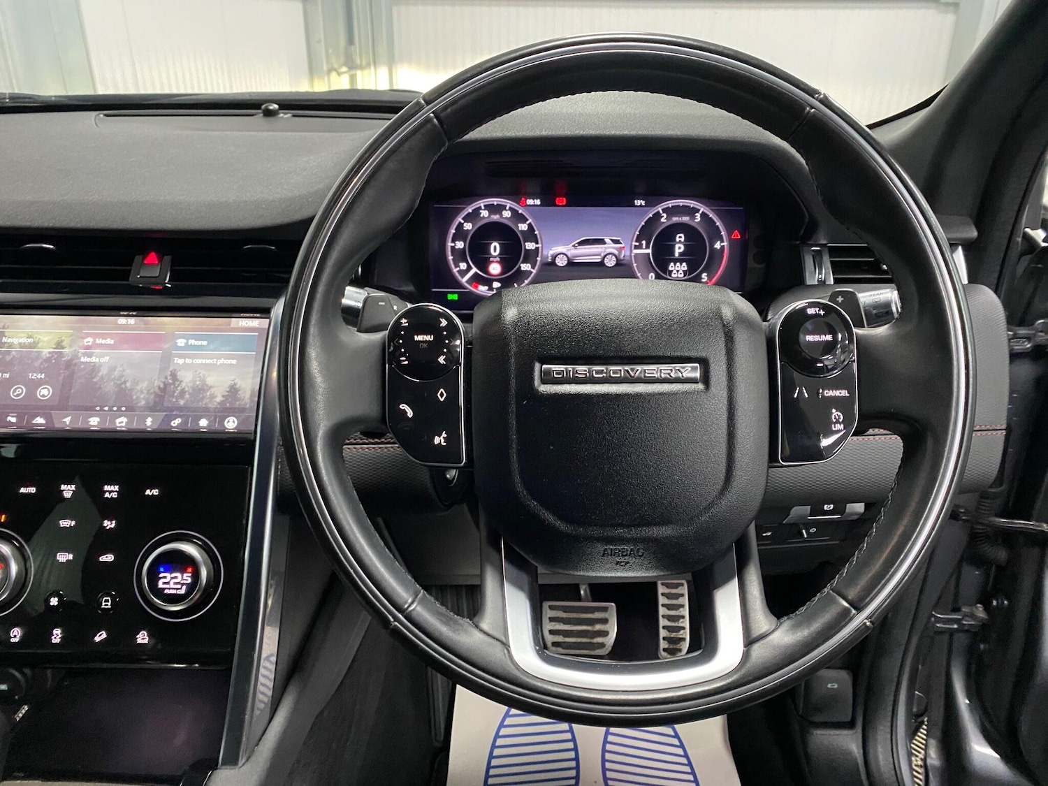 Used Land Rover Discovery Sport 2020 for sale - 76995237: Photo 37