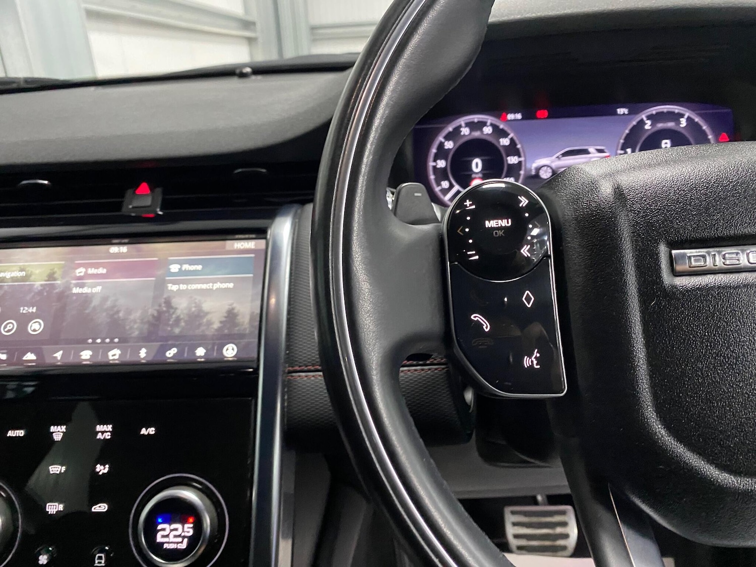 Used Land Rover Discovery Sport 2020 for sale - 76995237: Photo 42