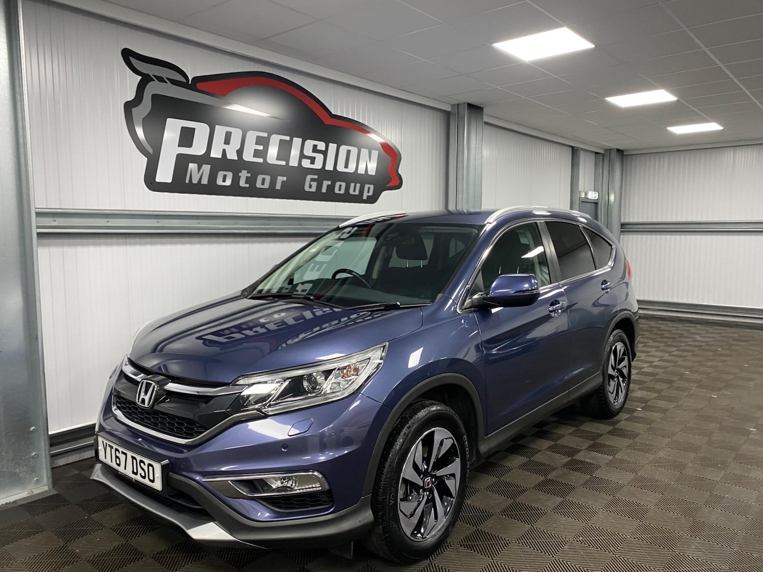 Used Honda CR-V 2017 for sale - 76995018: Photo 10