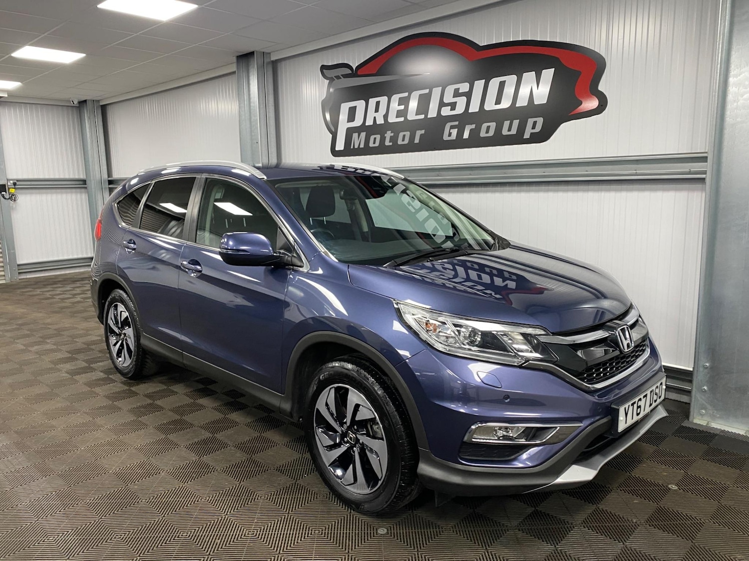Used Honda CR-V 2017 for sale - 76995018: Photo 2