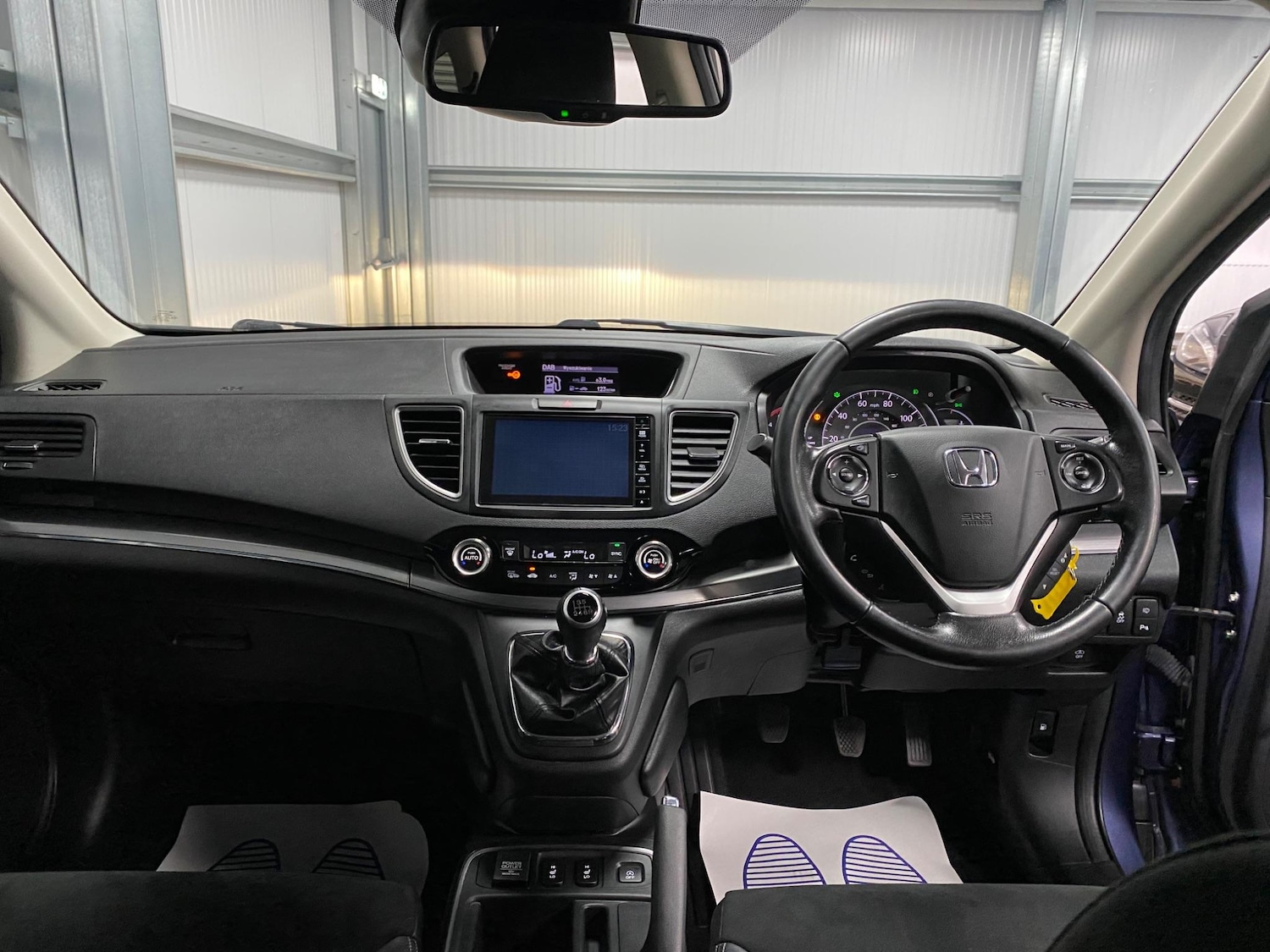 Used Honda CR-V 2017 for sale - 76995018: Photo 36