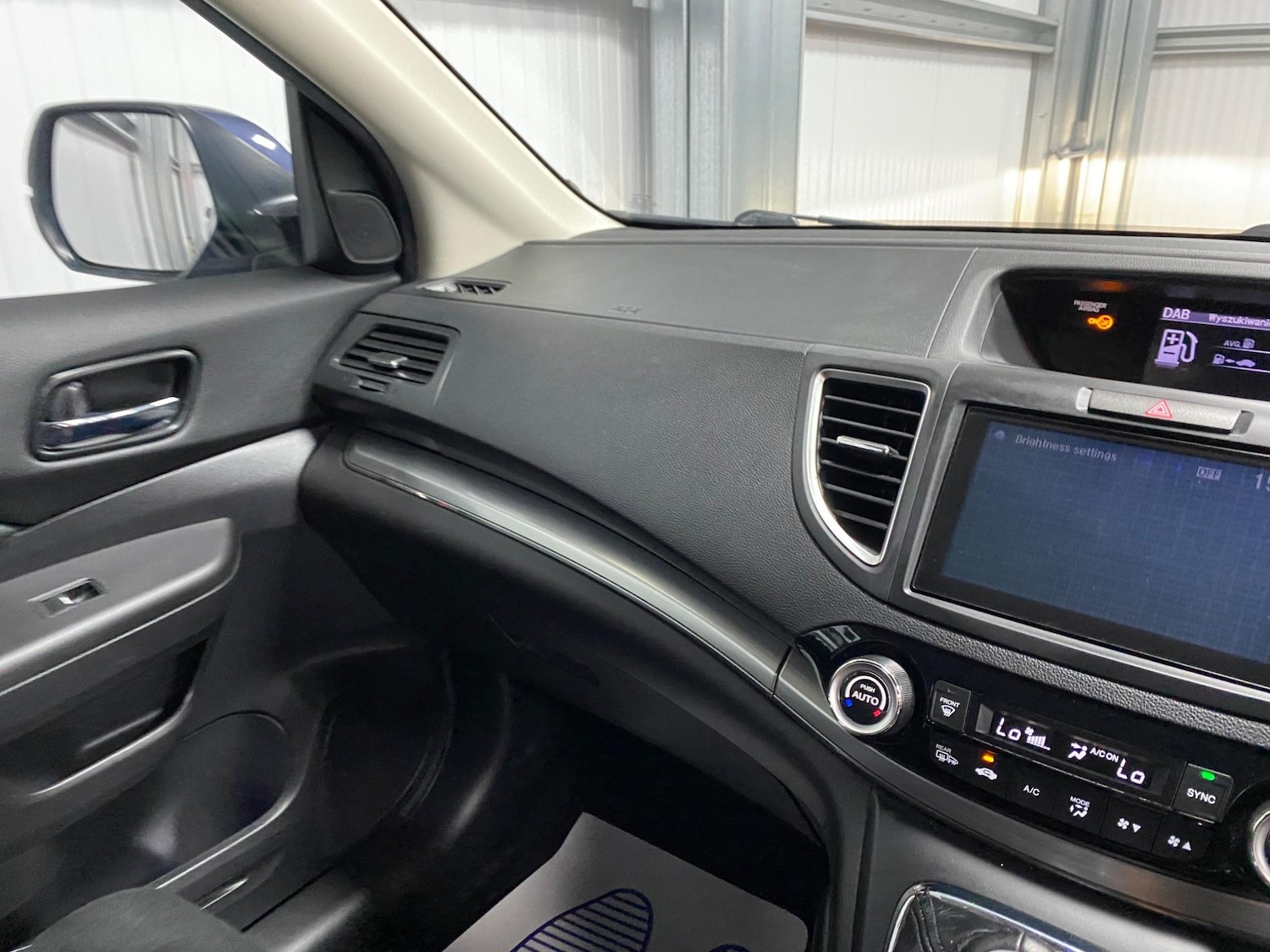 Used Honda CR-V 2017 for sale - 76995018: Photo 37