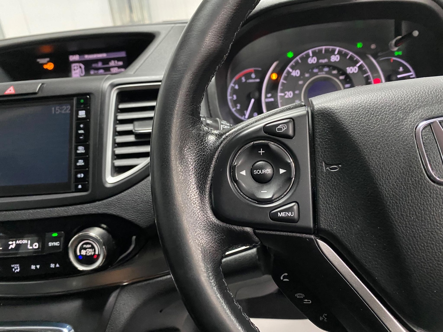 Used Honda CR-V 2017 for sale - 76995018: Photo 44