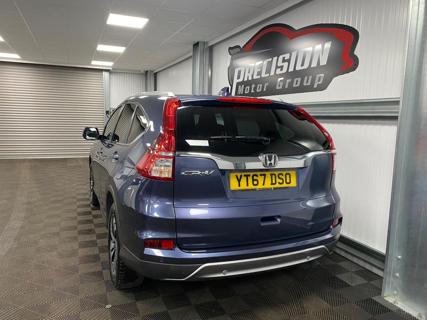 Used Honda CR-V 2017 for sale - 76995018: Photo 8