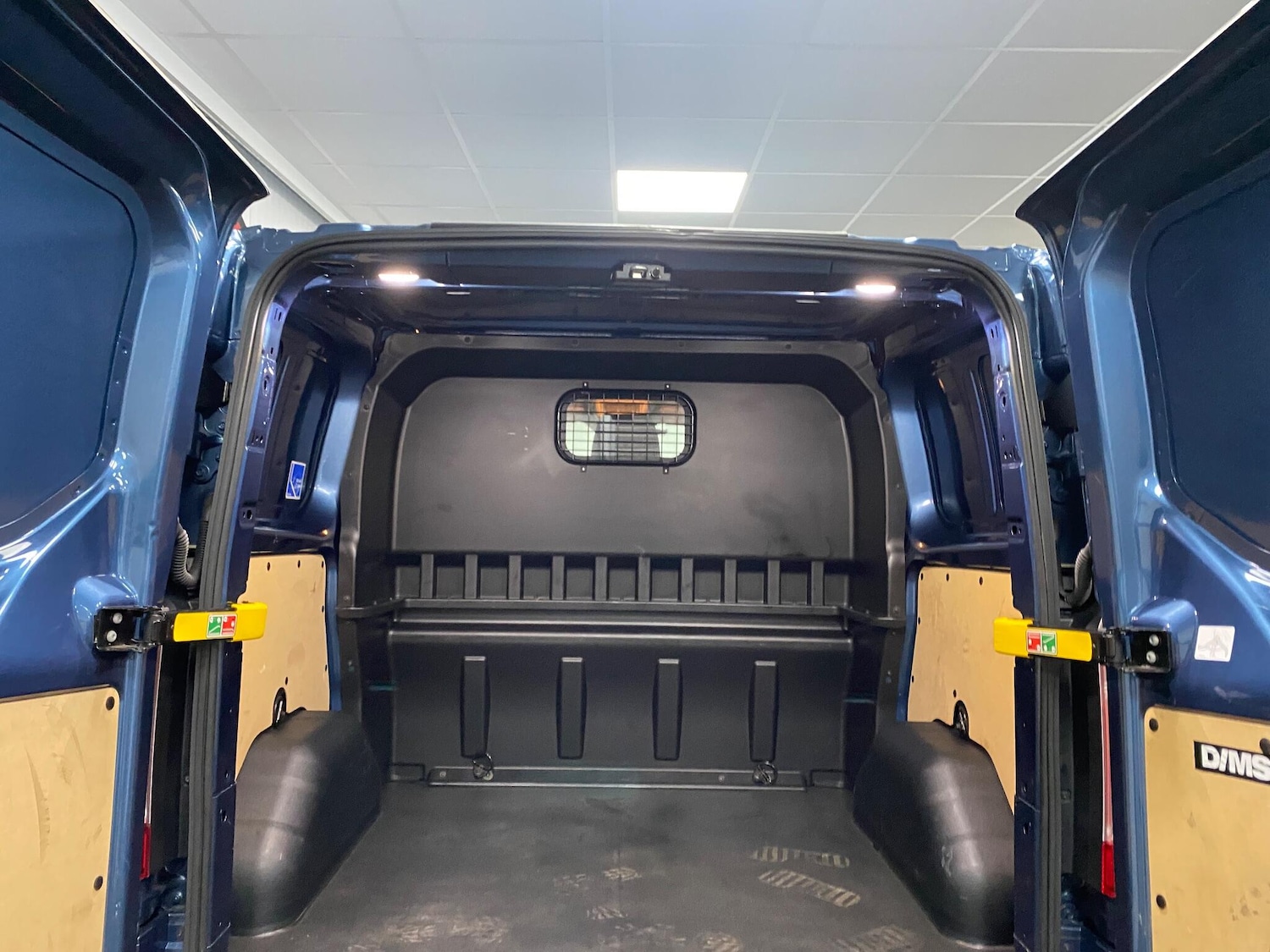 Used Ford Transit Custom 2019 for sale - 76457339: Photo 39