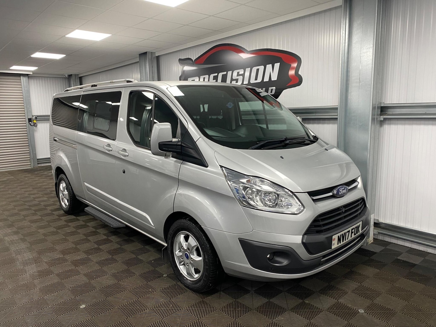 Used Ford Tourneo Custom 2017 for sale - 76592748: Photo 2