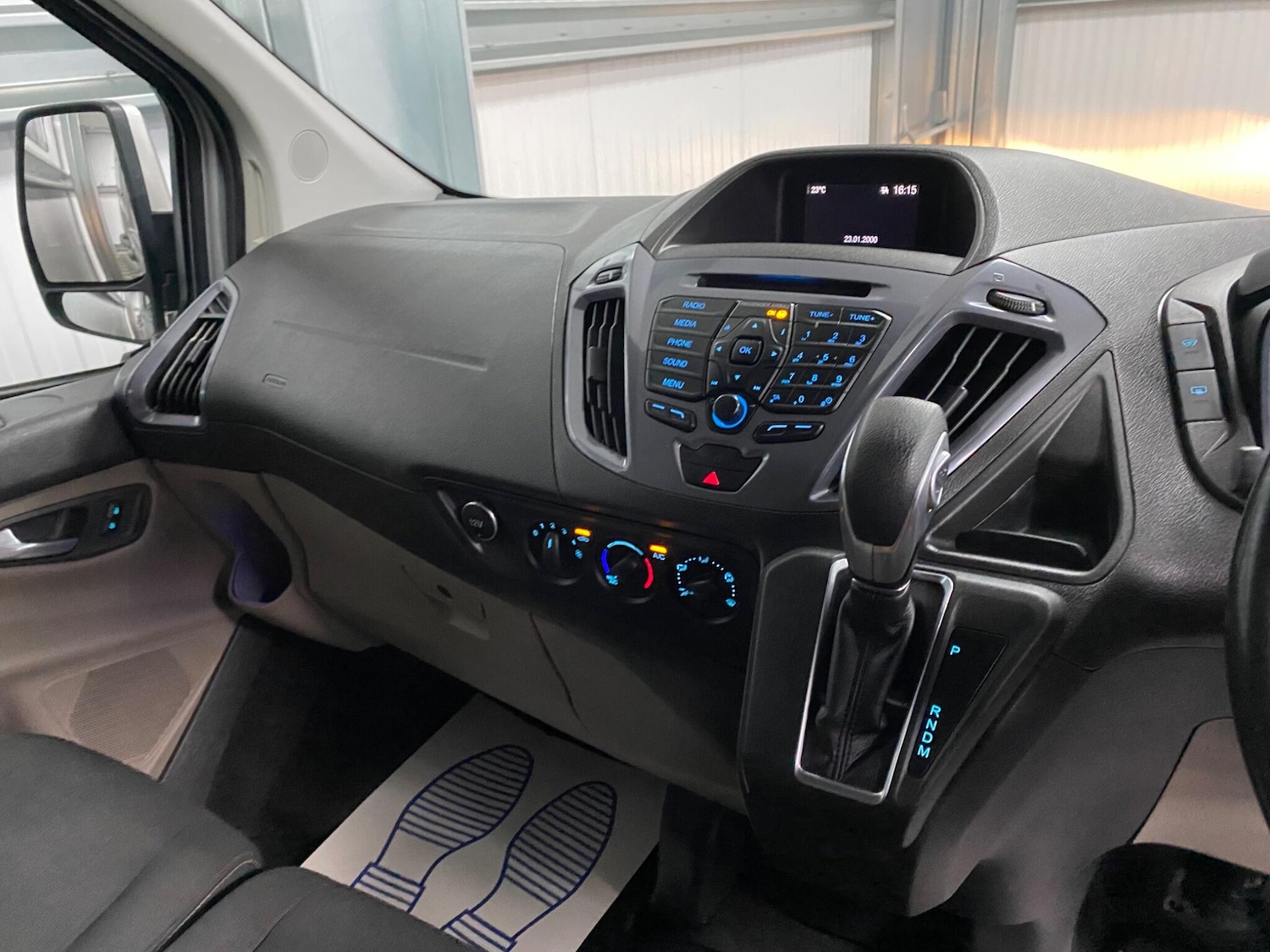 Used Ford Tourneo Custom 2017 for sale - 76592748: Photo 32