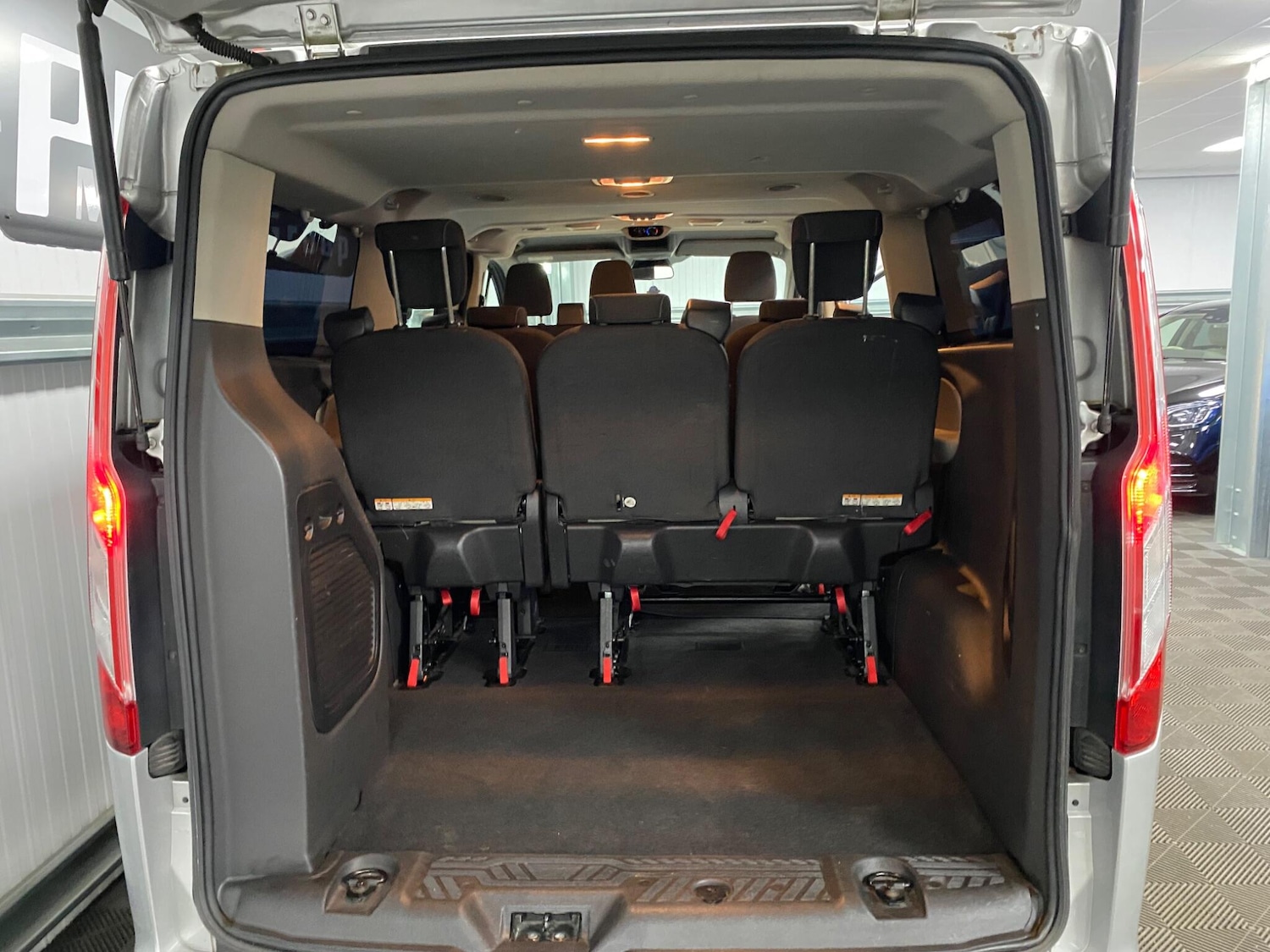 Used Ford Tourneo Custom 2017 for sale - 76592748: Photo 34