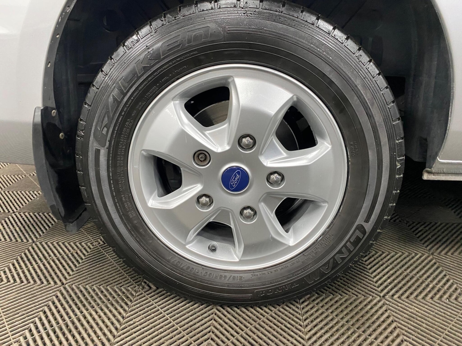 Used Ford Tourneo Custom 2017 for sale - 76592748: Photo 42