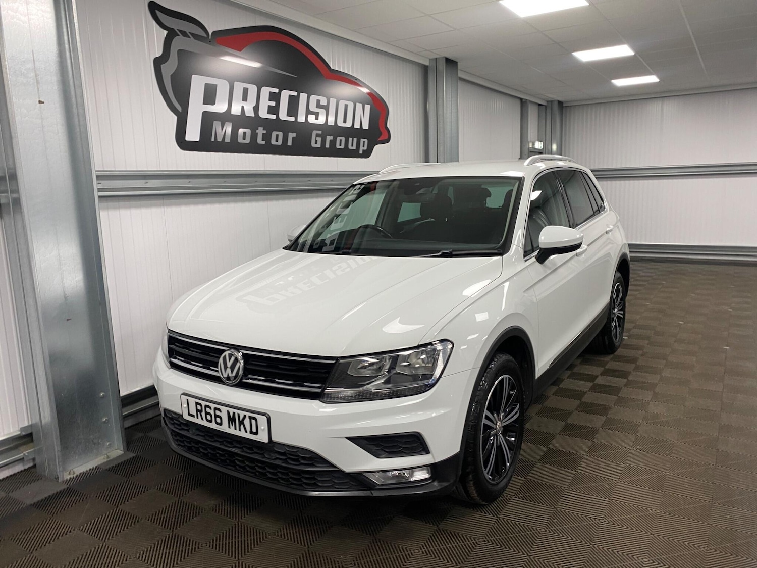 Used Volkswagen Tiguan 2016 for sale - 76538381: Photo 11