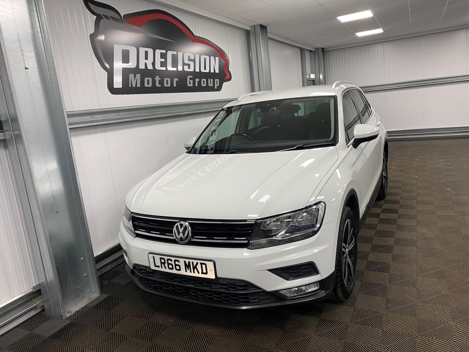 Used Volkswagen Tiguan 2016 for sale - 76538381: Photo 12