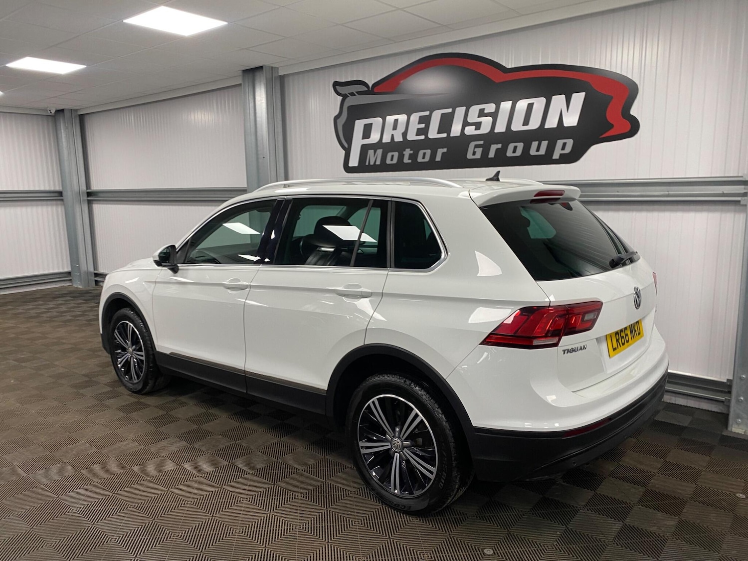 Used Volkswagen Tiguan 2016 for sale - 76538381: Photo 17