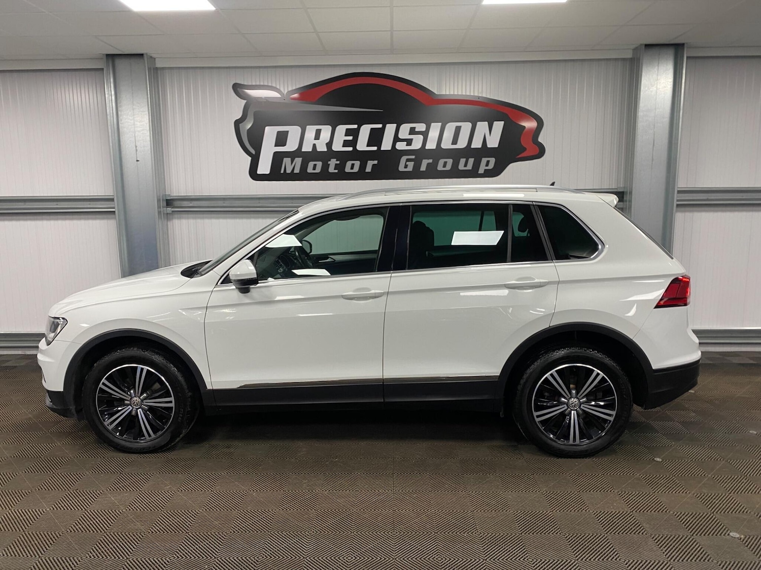 Used Volkswagen Tiguan 2016 for sale - 76538381: Photo 19
