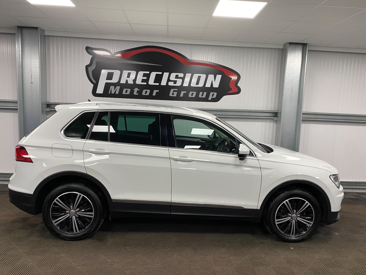 Used Volkswagen Tiguan 2016 for sale - 76538381: Photo 30