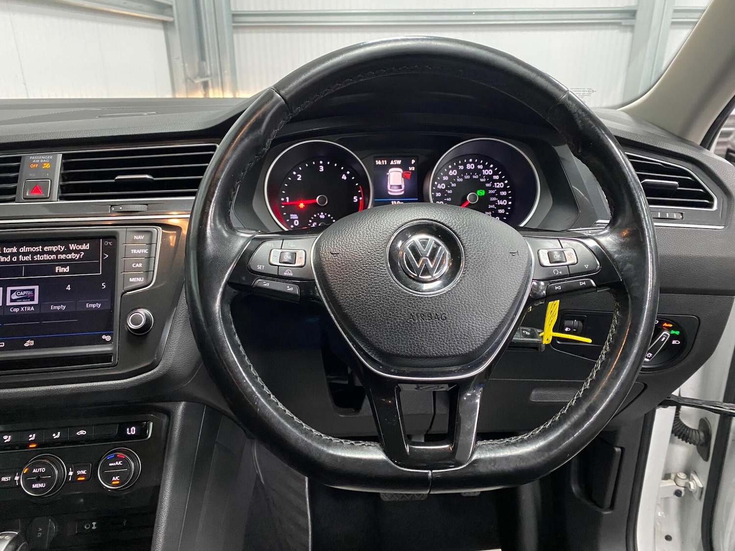 Used Volkswagen Tiguan 2016 for sale - 76538381: Photo 34