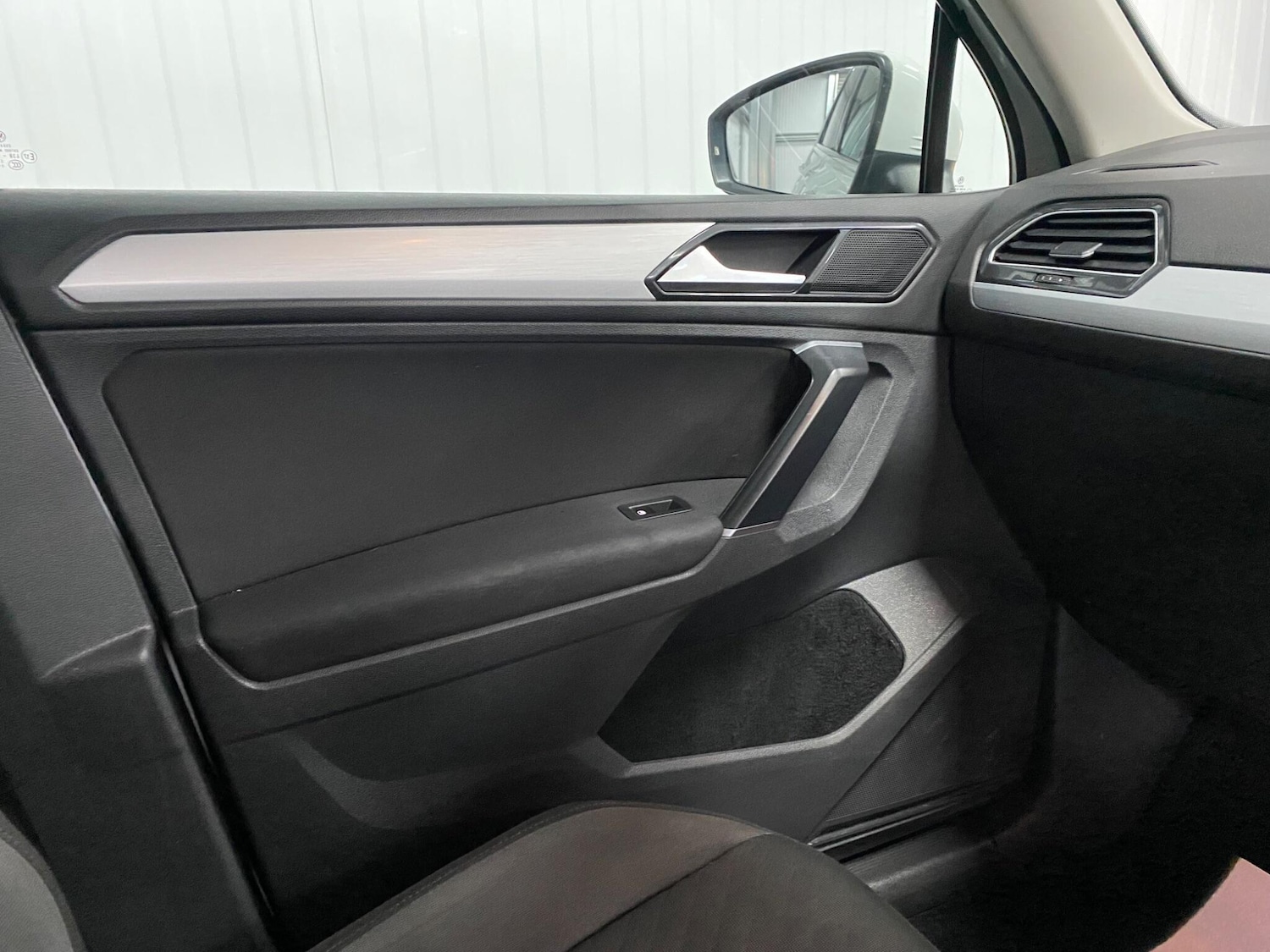 Used Volkswagen Tiguan 2016 for sale - 76538381: Photo 38