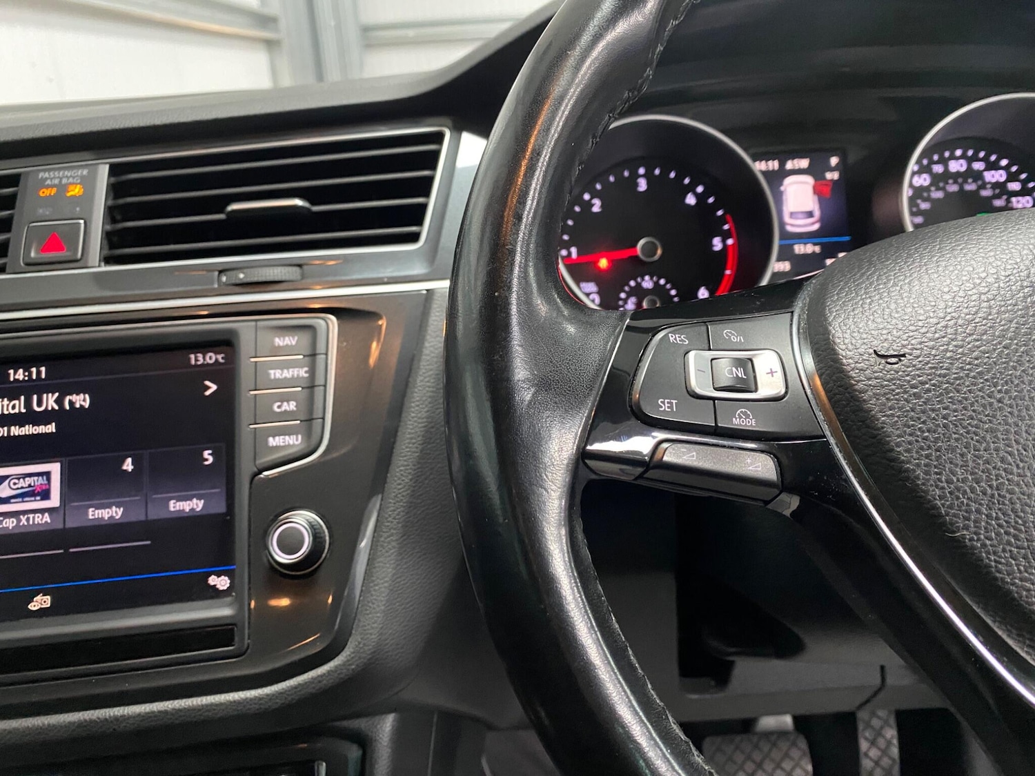 Used Volkswagen Tiguan 2016 for sale - 76538381: Photo 40