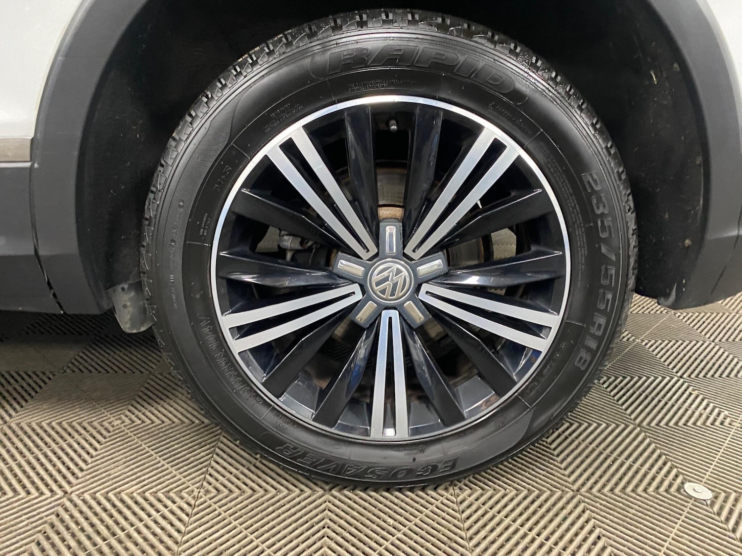 Used Volkswagen Tiguan 2016 for sale - 76538381: Photo 48