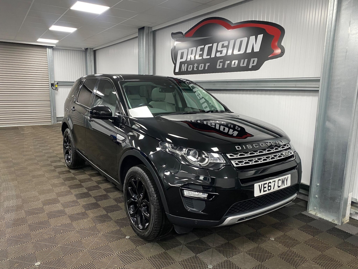 Used Land Rover Discovery Sport 2018 for sale - 76513365: Photo 1