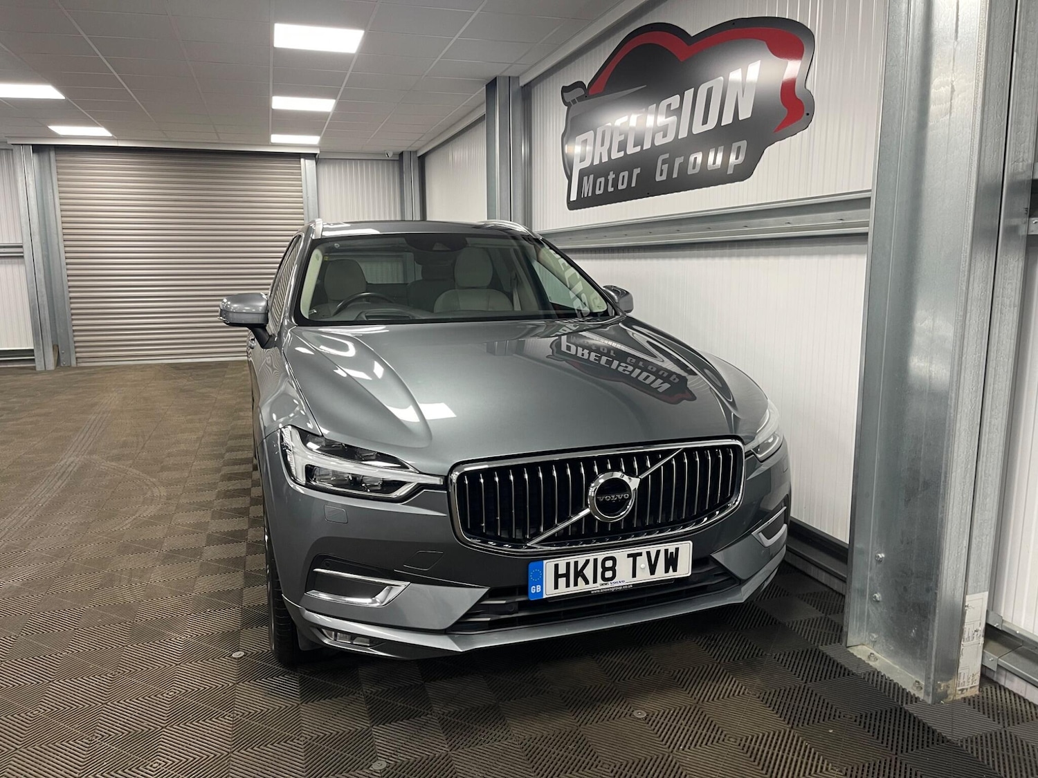 Used Volvo XC60 2018 for sale - 78157448: Photo 3