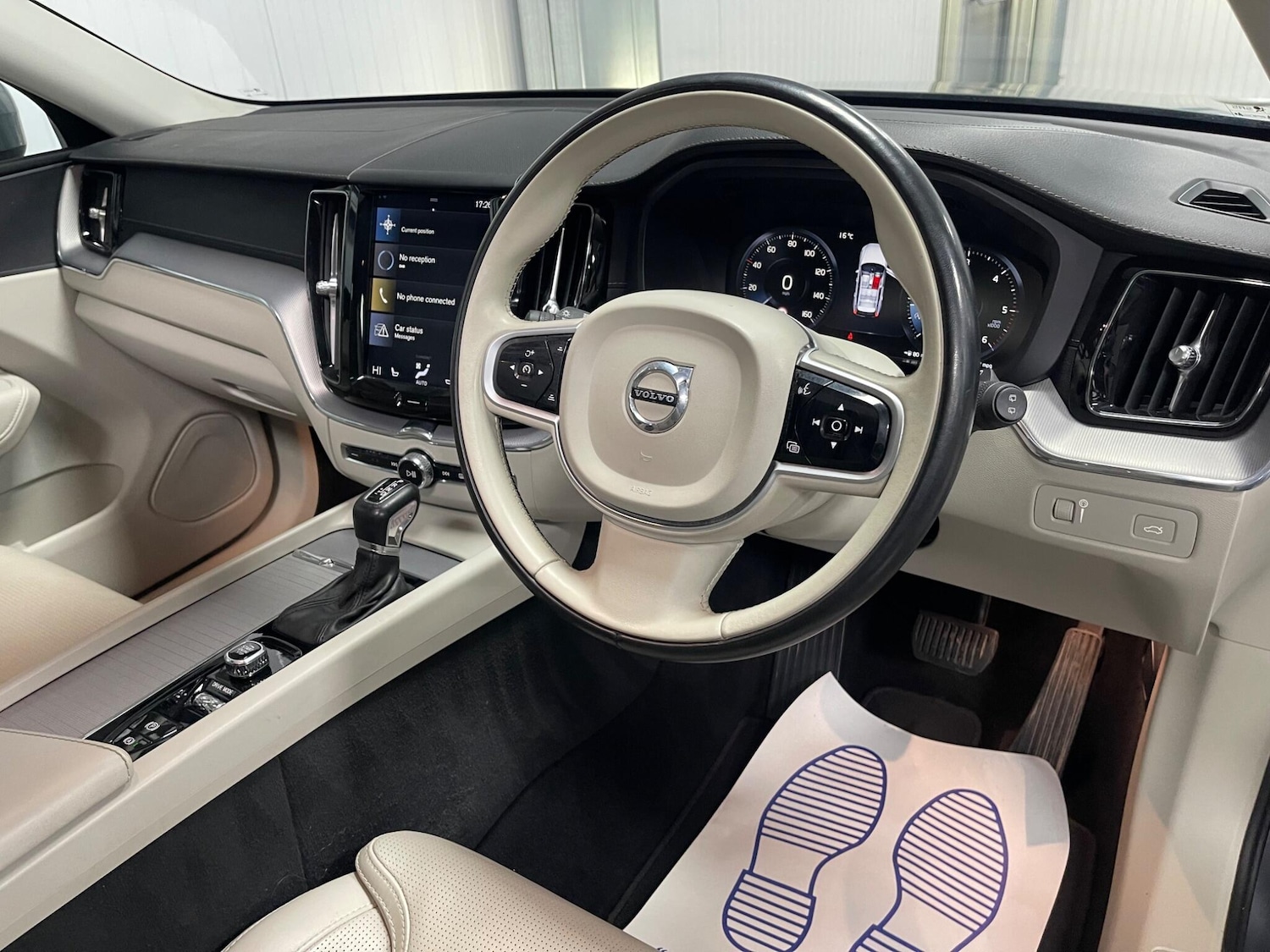 Used Volvo XC60 2018 for sale - 78157448: Photo 32