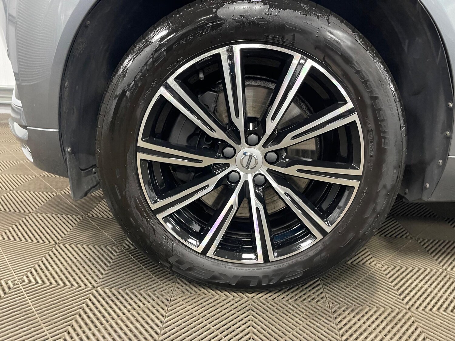 Used Volvo XC60 2018 for sale - 78157448: Photo 51