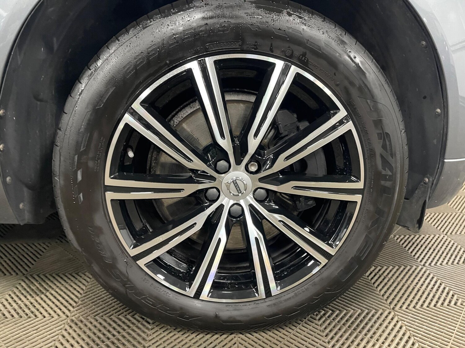 Used Volvo XC60 2018 for sale - 78157448: Photo 54