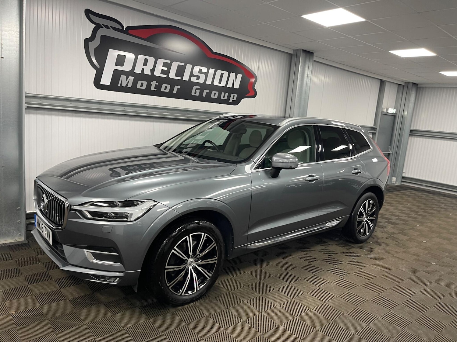 Used Volvo XC60 2018 for sale - 78157448: Photo 7