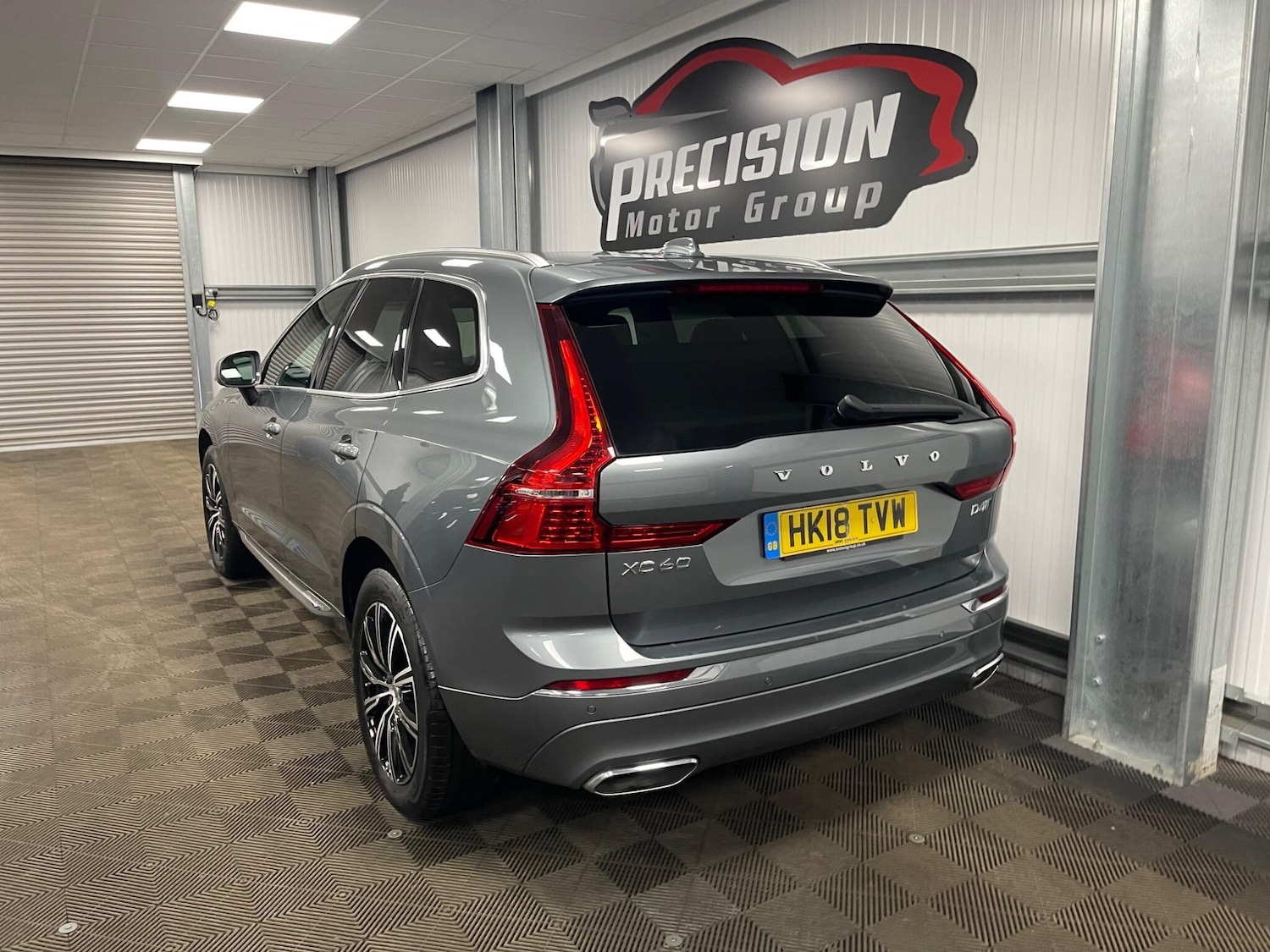 Used Volvo XC60 2018 for sale - 78157448: Photo 8